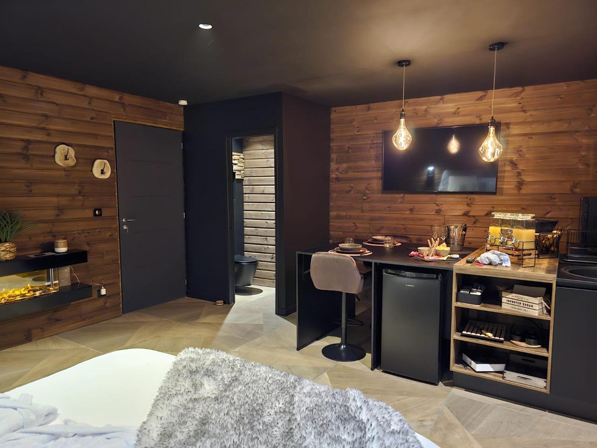 Le Chalet Loft Spa Calais Exterior photo