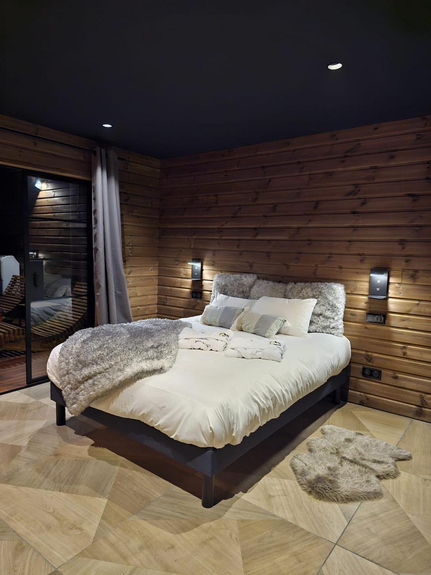Le Chalet Loft Spa Calais Exterior photo