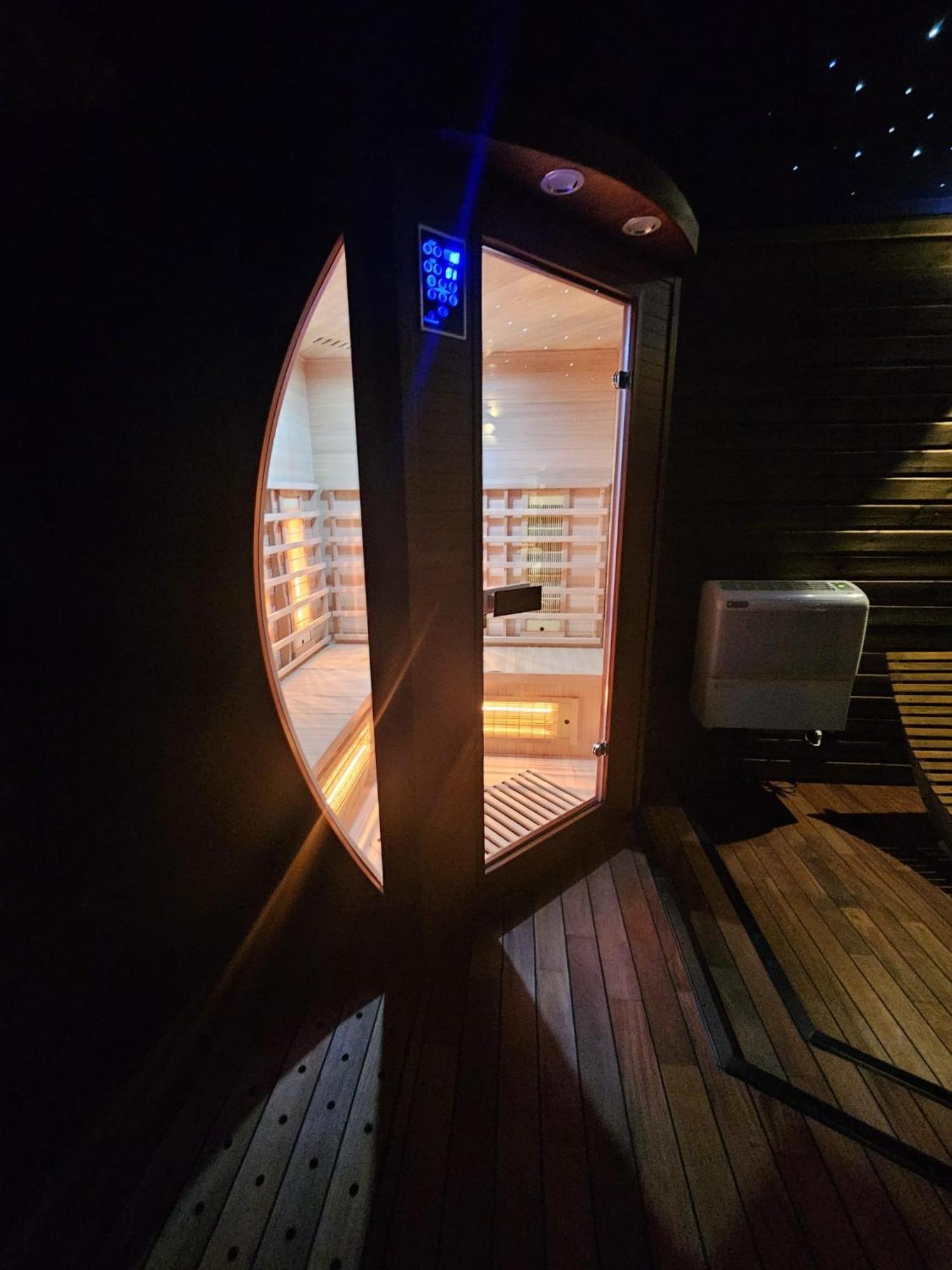 Le Chalet Loft Spa Calais Exterior photo